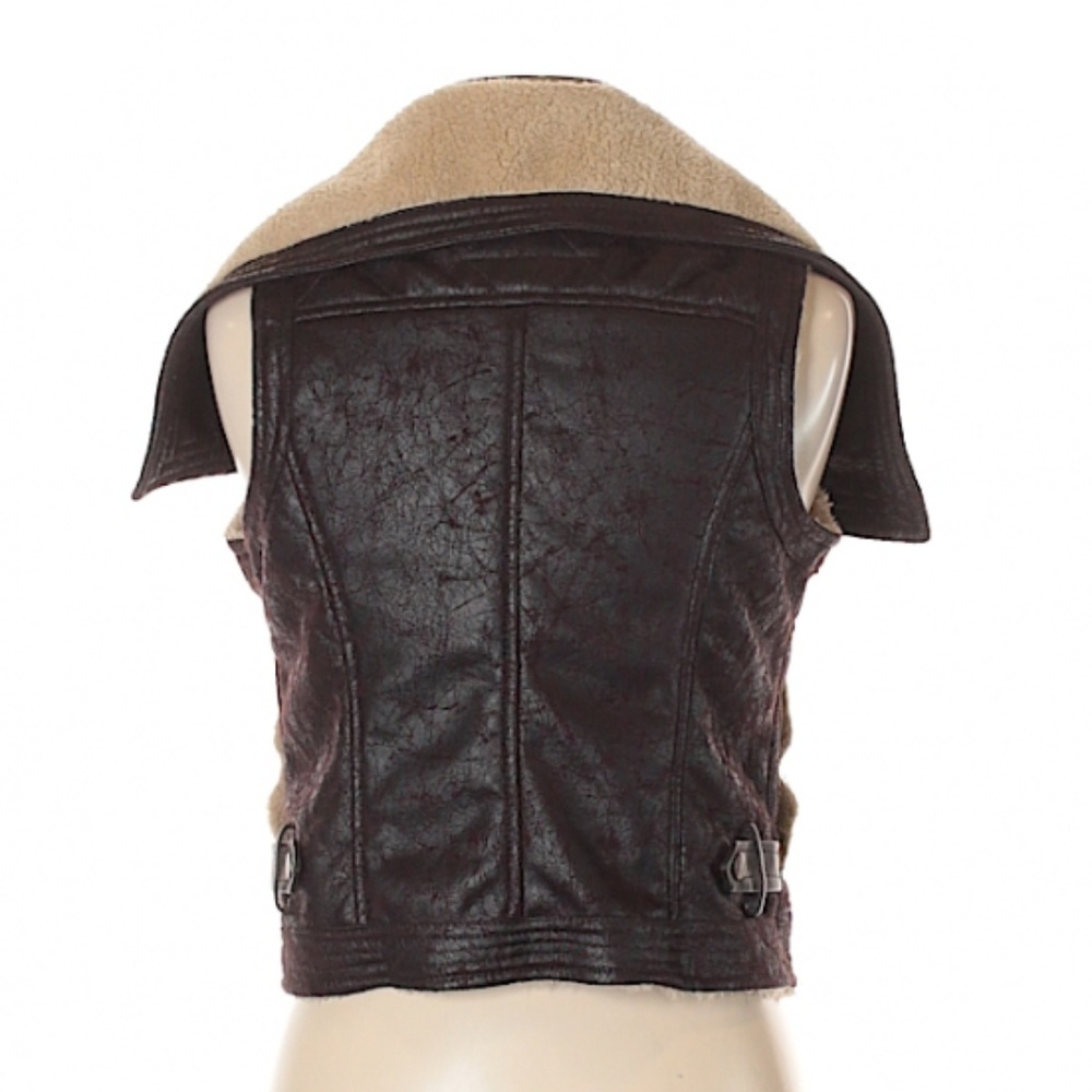 Bar III Shearling Fuzzy Furry Vest - Picture 6 of 7